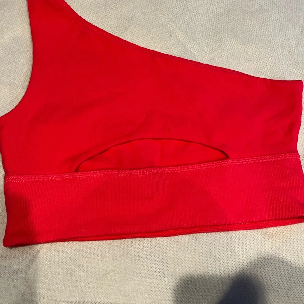 SINCERELY JULES FOR BANDIER -The Ivy One Shoulder Bra in Red Sz M - Picture 3 of 4